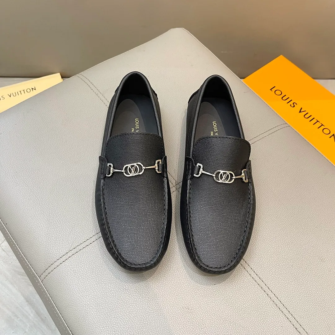 Factory price: 460💰LV men's beanie shoes 2025 official website synchronized <market top version> cowhide grain ➕ black cow lining original packaging. Size 38-45